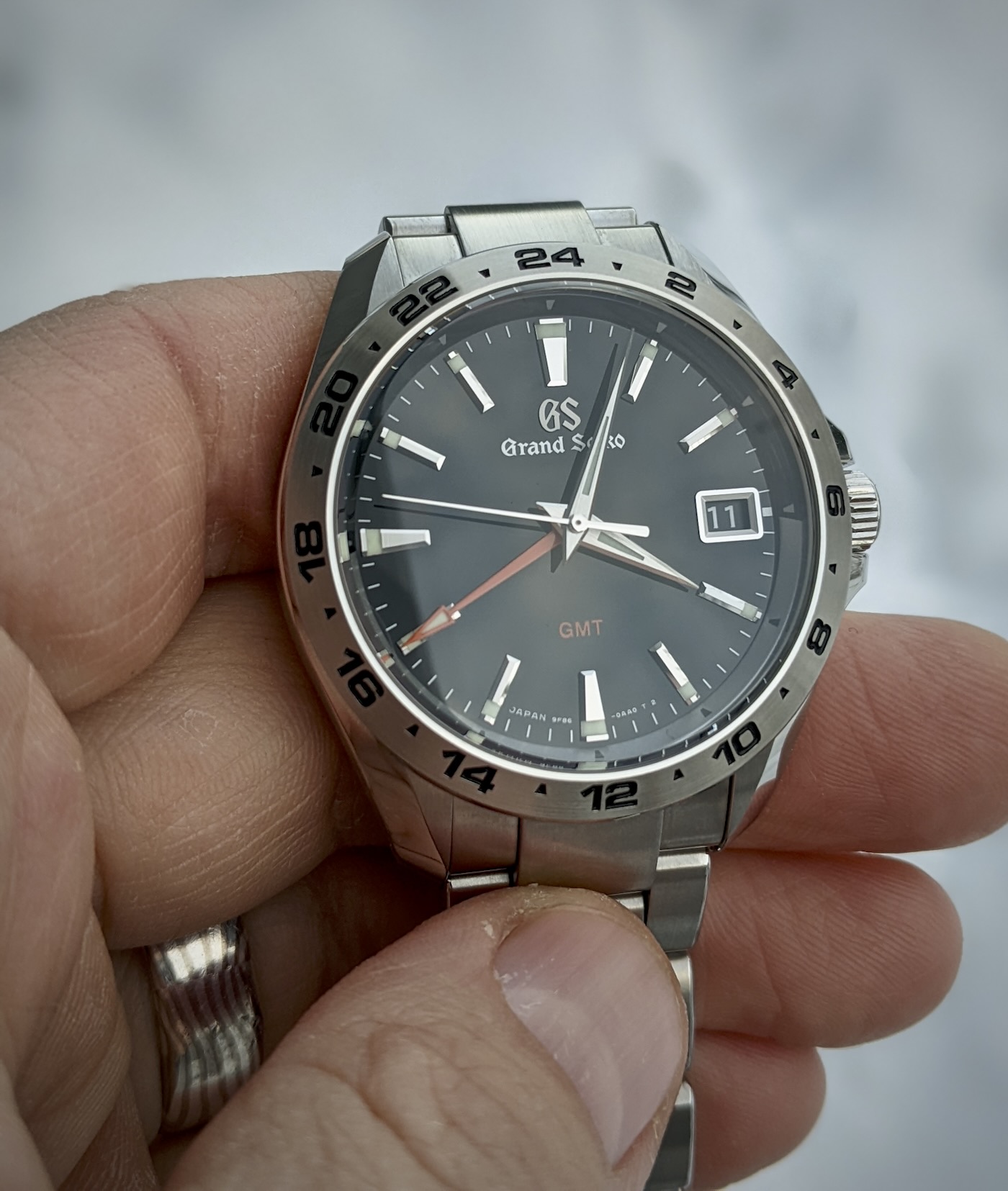 Watch Review: Grand Seiko SBGN003 9F Quartz GMT | aBlogtoWatch