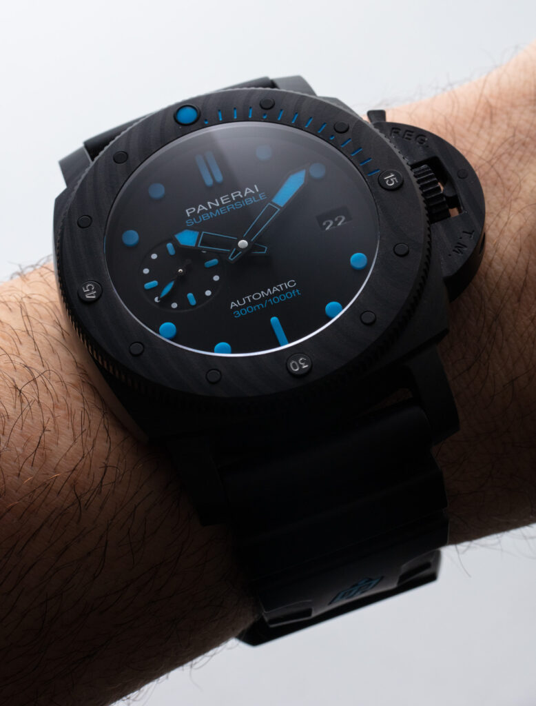 Hands-On: Panerai Submersible 47mm Carbotech PAM01616 Watch | aBlogtoWatch