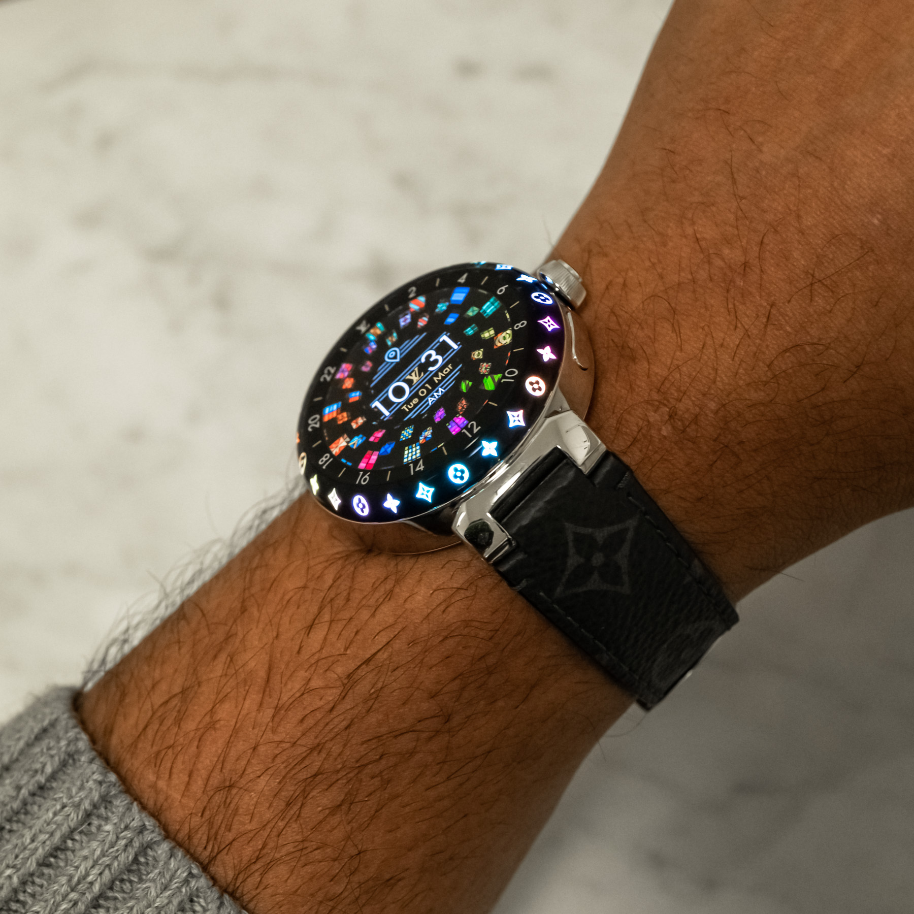 lv connected watch