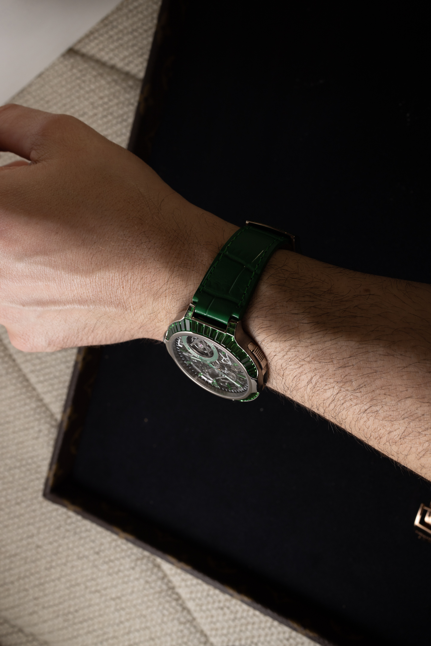 Louis Vuitton Voyager Watch - Q7D60