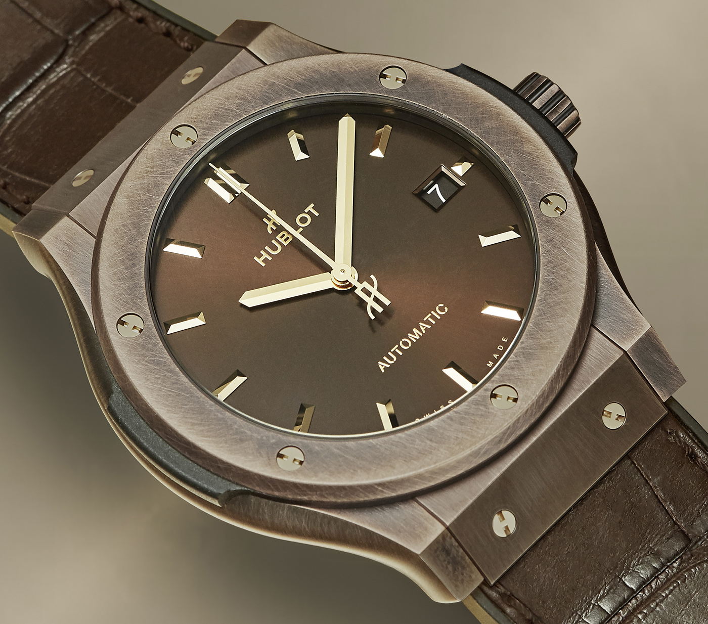 Hublot Debuts U.S.-Exclusive Limited-Edition 45mm Bronze Brown Watch aBlogtoWatch