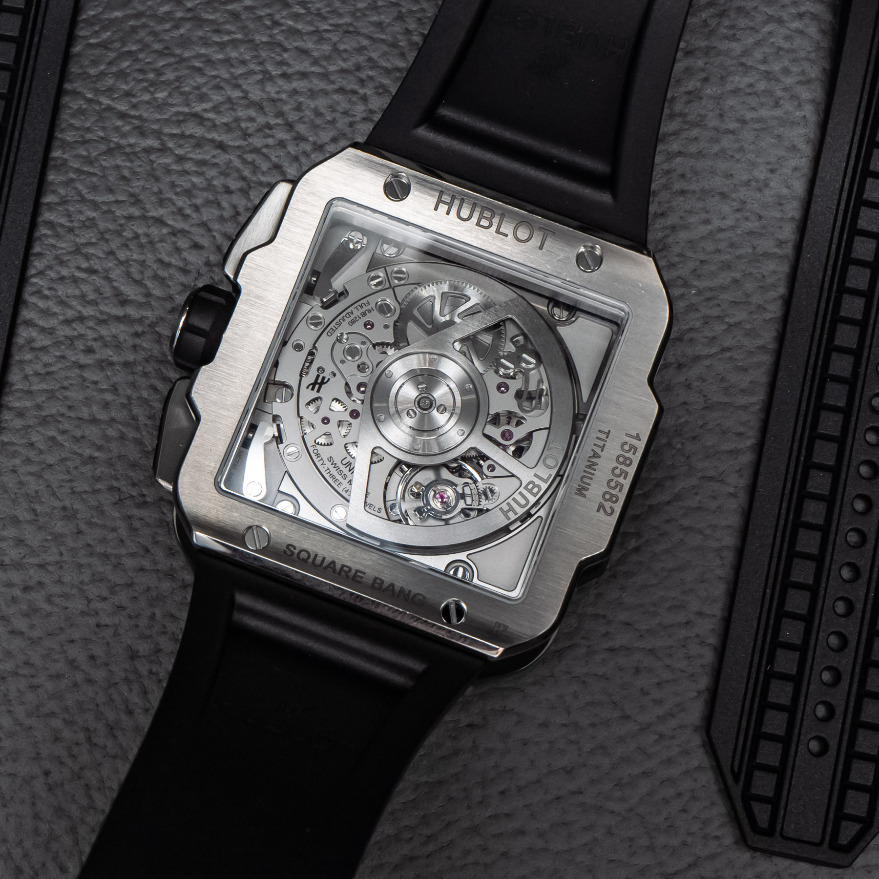 SQUARE BANG UNICO: A NEW WATCH-SHAPE TAKES FORM AT WATCHES
