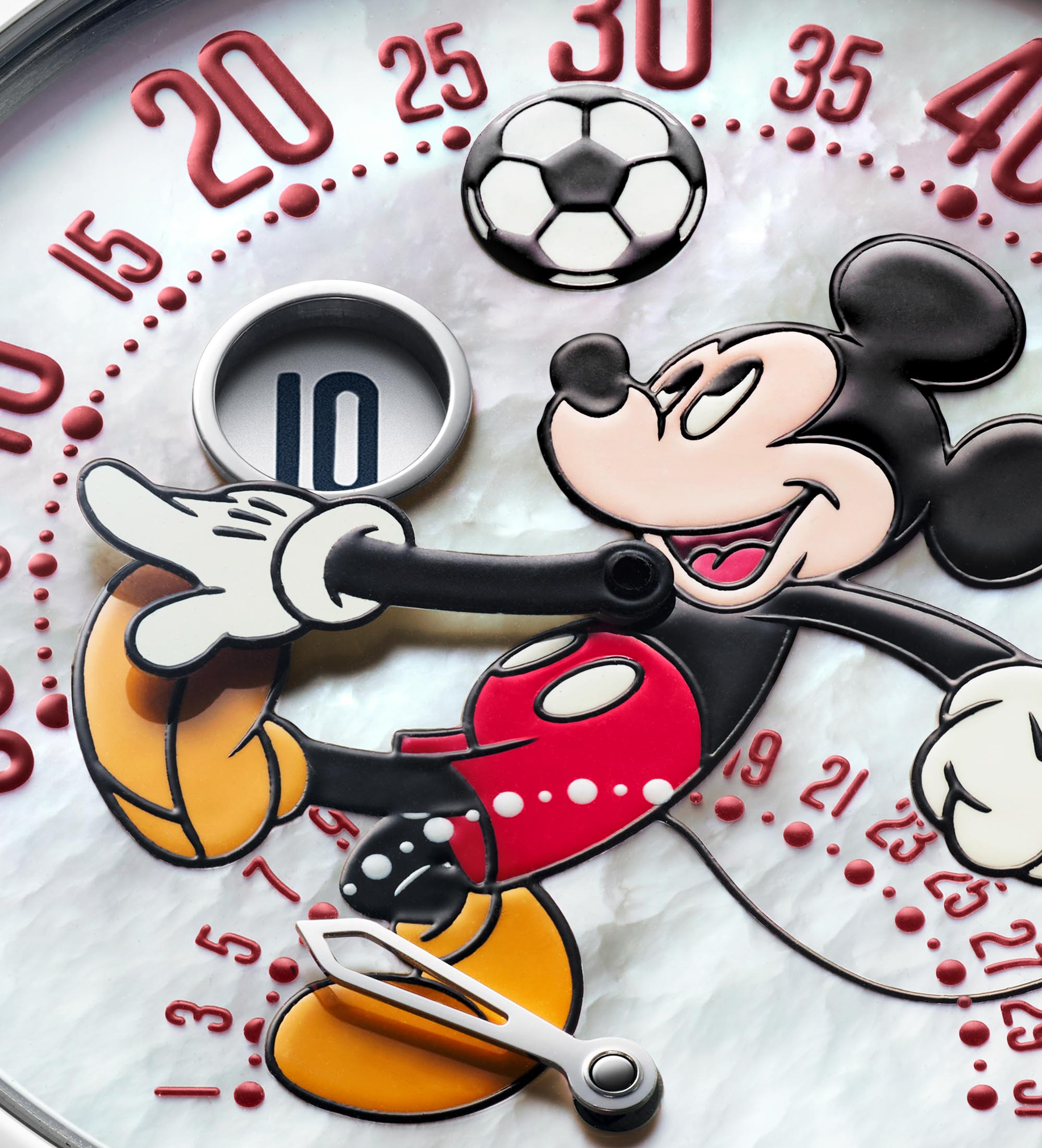 Gerald Genta Arena Bi Retrograde Mickey Mouse Playing Football Bulgari Disney Pearl Dial 6