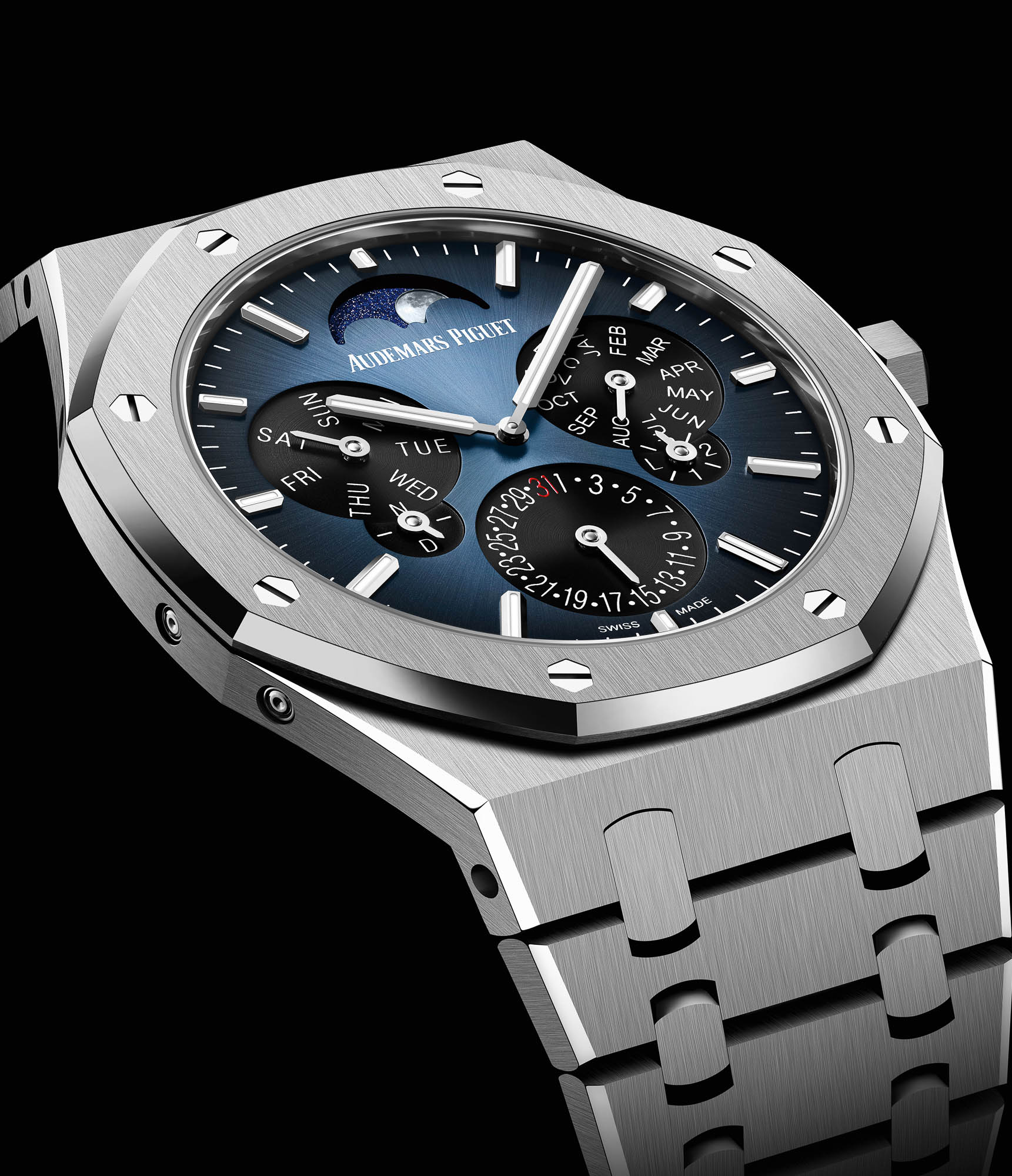 Royal Oak Selfwinding Perpetual Calendar Ultra Thin QP Titanium Watch