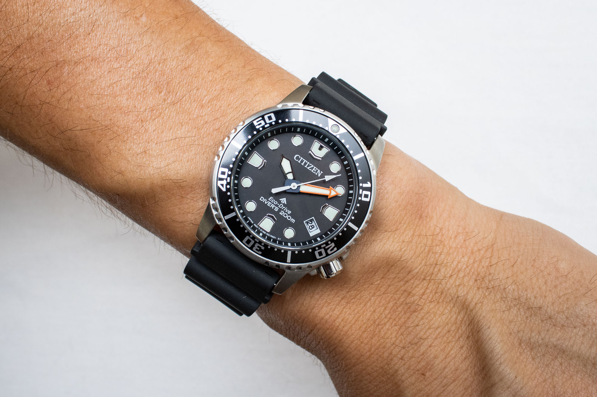 Citizen Dive Hands-On: | aBlogtoWatch Promaster EO2020-08E 37mm Watch