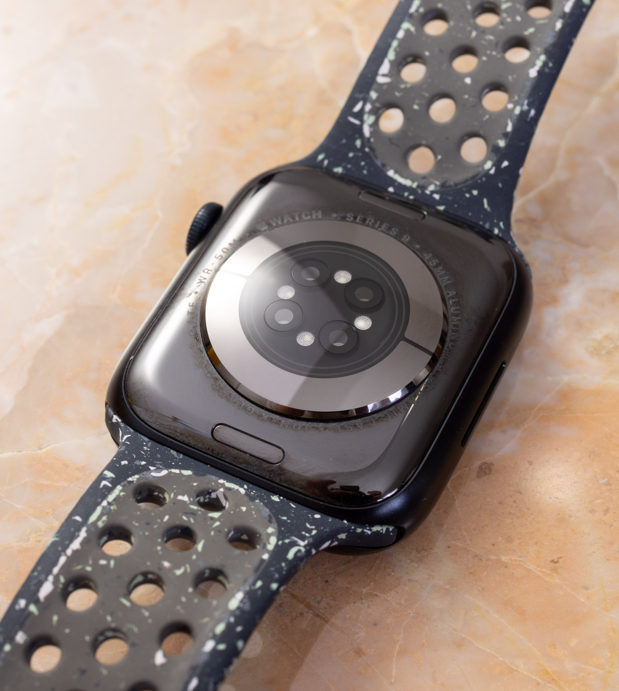 Smartwatch Review: Apple Watch Series 9