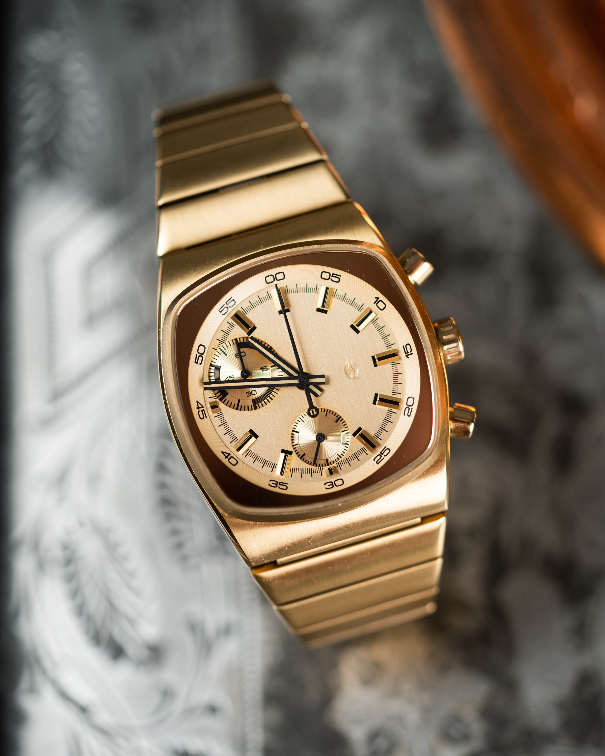 海外輸入 Brew Metric Gold メカクオーツ 腕時計 - 時計